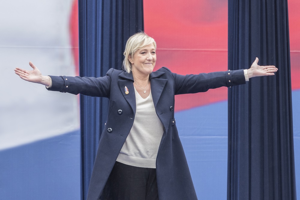 Marien Le Pen - Alvexo
