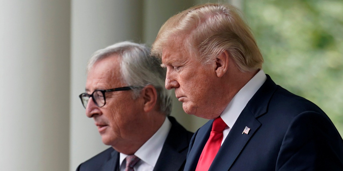 Juncker et Trump signent une trêve dans la guerre commerciale. REUTERS/Joshua Roberts